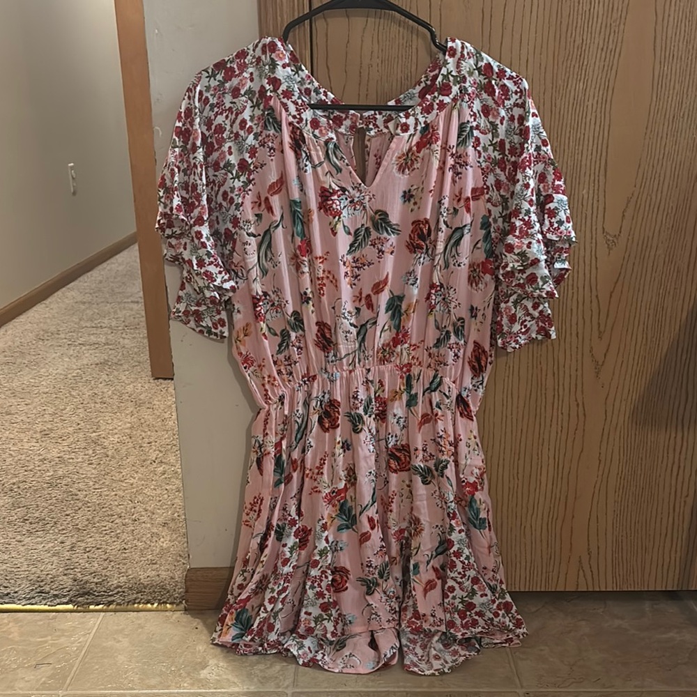 Floral Pink Romper with Ruffled Sleeves